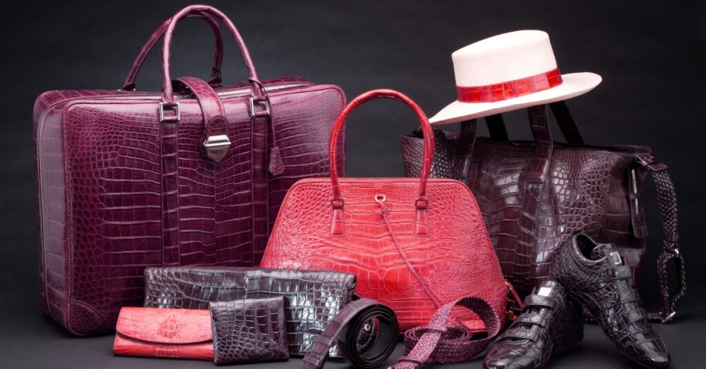 gifts for men and women in leather products.